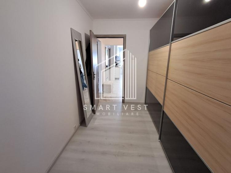 Apartament cu 3 camere semidecomandat, mobilat în Micro 17
