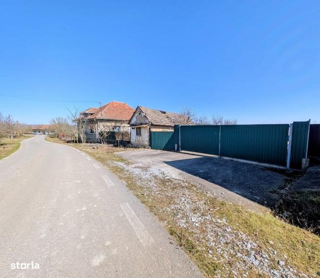 Casă cu 3 camere cu Canalizare în Hodiș