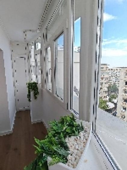Apartament cu 4 camere decomandat în Decebal