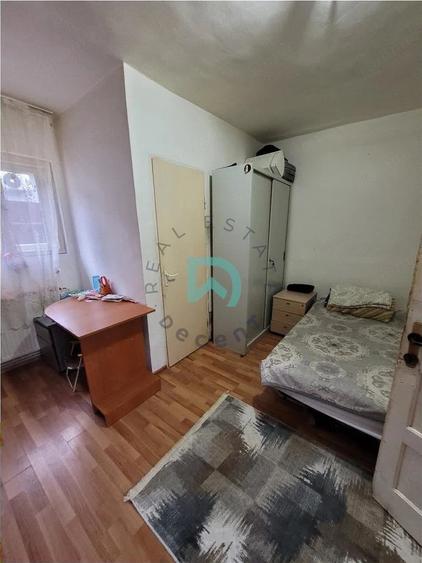 Casă cu 2 camere cu Teren 630 Mp în Craiter