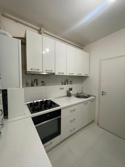 Apartament cu 2 camere semidecomandat în Fundeni
