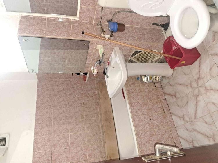 Apartament cu 4 camere decomandat în Carrefour