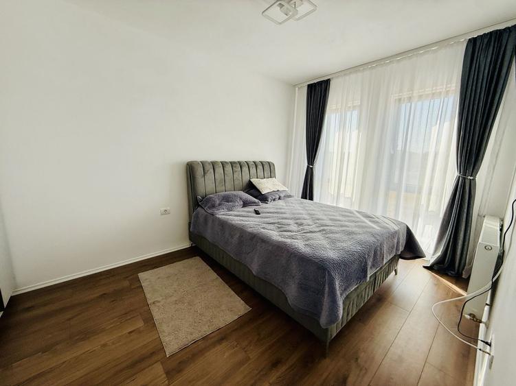 Apartament cu 2 camere semidecomandat în Giroc