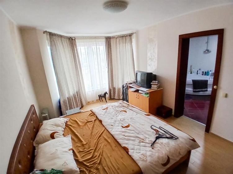 Casă cu 4 camere cu Teren 250 Mp în Aeroport