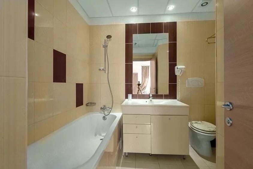 Apartament cu 3 camere decomandat în Splaiul Unirii