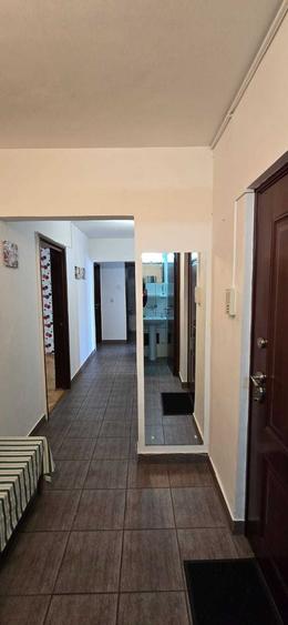 Apartament 65mp Targu Mures, Cartierul Tudor decomandat, 3 camere, 2 bai, balcon, etaj 3 - 3