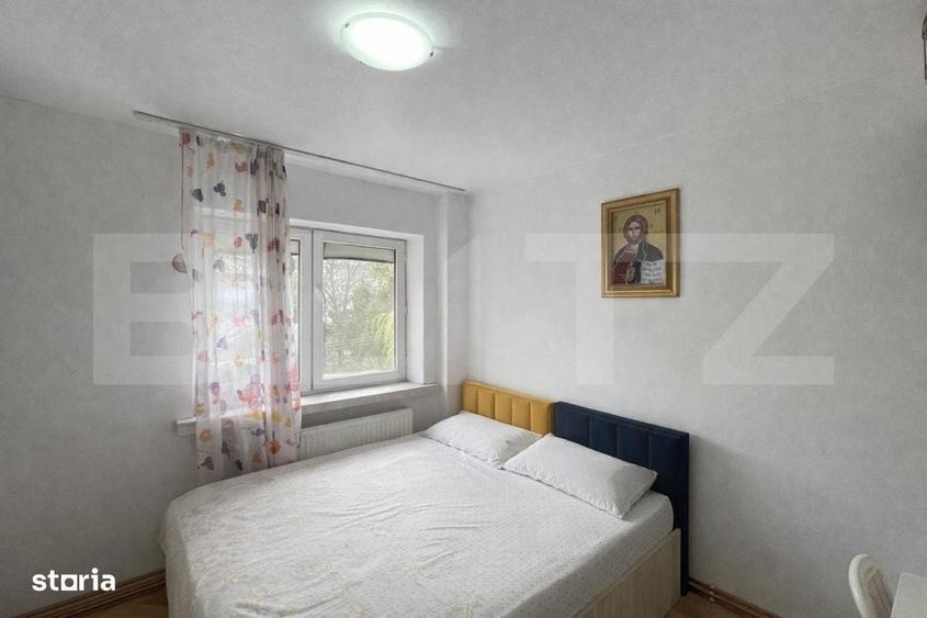 Apartament cu 3 camere semidecomandat, mobilat în Rovine