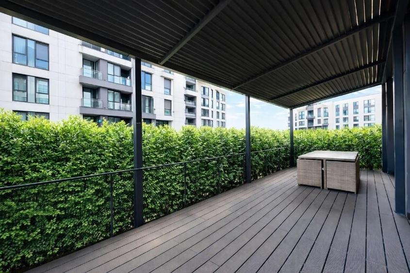 Apartament cu 3 camere semidecomandat în Aviației