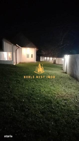 Casă cu 5 camere cu Teren 2500 Mp în Central