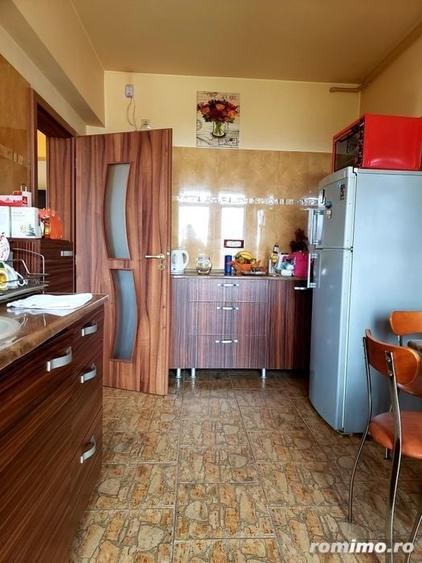 Apartament cu 2 camere decomandat în Lipovei