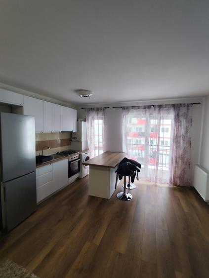 Apartament cu 2 camere semidecomandat, mobilat în Turnișor