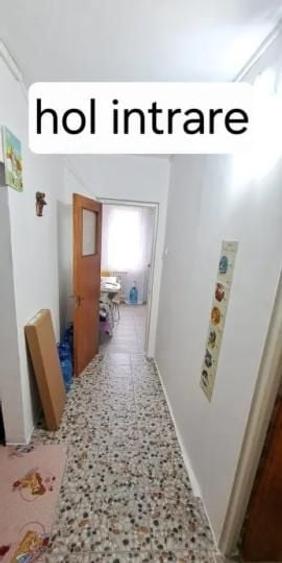 Apartament cu 2 camere semidecomandat în Pantelimon