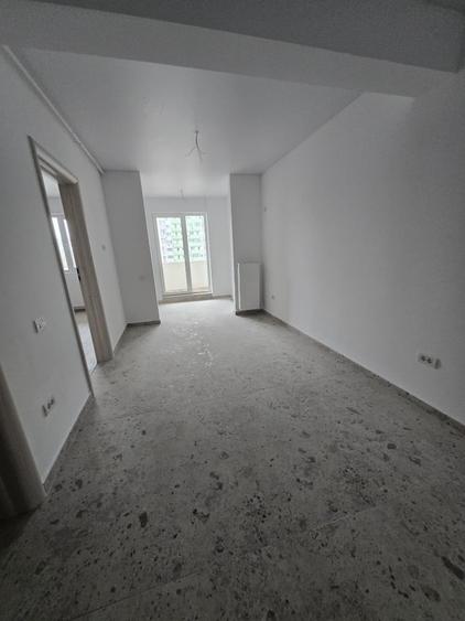 Apartament cu 2 camere semidecomandat în Berceni