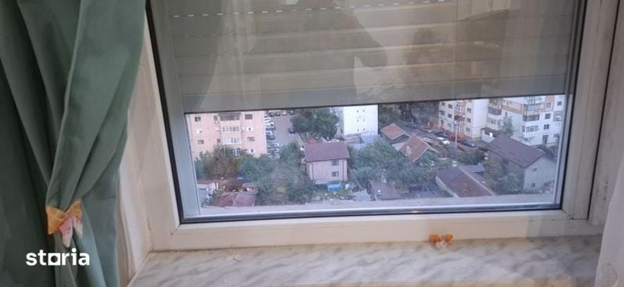 Apartament cu 2 camere decomandat în Micro 5