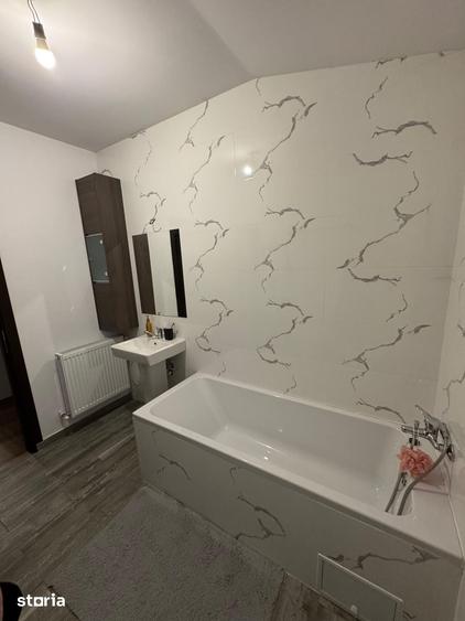 Casă cu 5 camere cu Teren 260 Mp în Bucureștii Noi