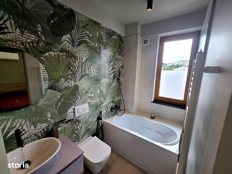 Apartament cu 3 camere semidecomandat în Domenii