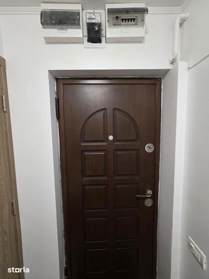 Apartament cu 3 camere decomandat în Exterior Vest