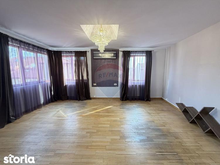 Casă cu 5 camere cu Teren 122 Mp în Iancului