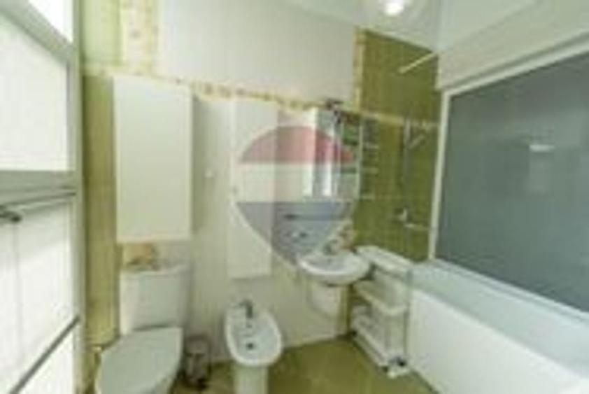 Apartament de inchiriat, 137 mp, central, curte proprie - 17