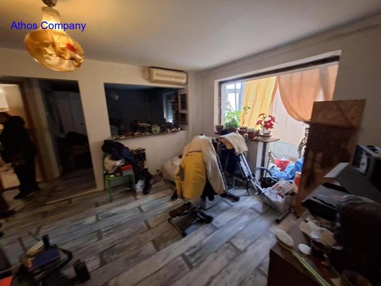 Apartament cu 4 camere în Crângași