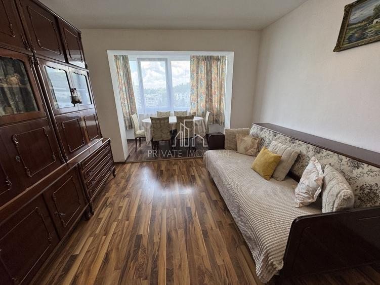 Apartament cu 3 camere decomandat în Diamant