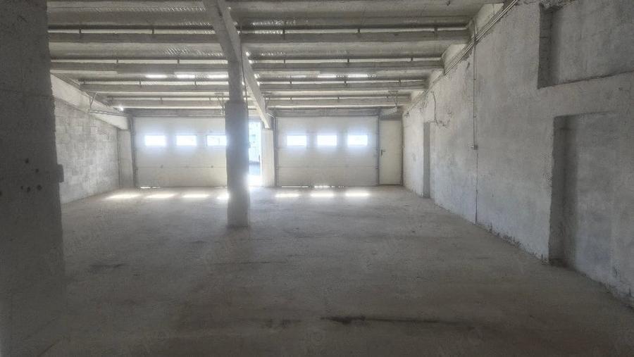 Spațiu comercial, de 160 mp, în Tomești