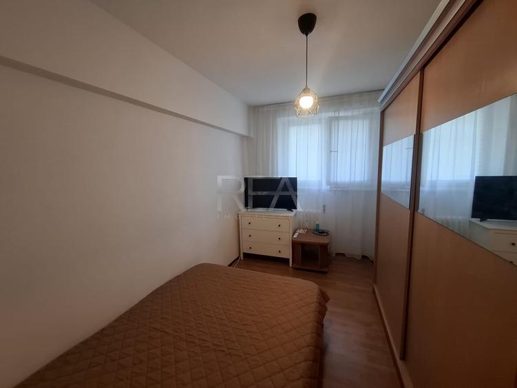 Apartament cu 3 camere decomandat, mobilat în Drumul Taberei