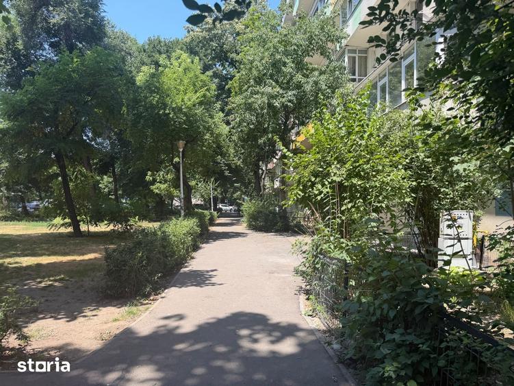 Apartament cu 2 camere, mobilat în Grivița