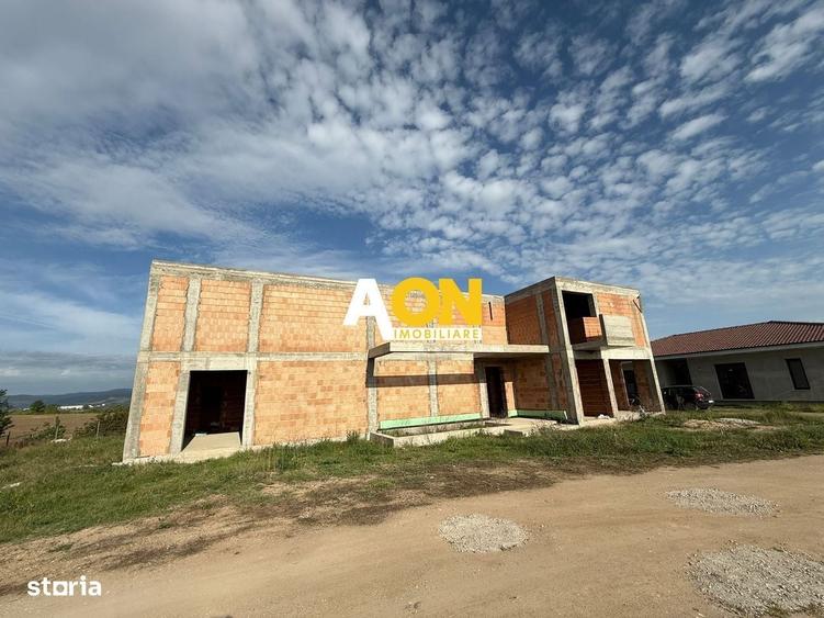 Casă cu 4 camere cu Teren 809 Mp în Oarda