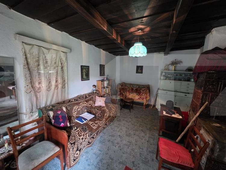 Casă individuală cu 2 camere cu Teren 3618 Mp în Moacșa