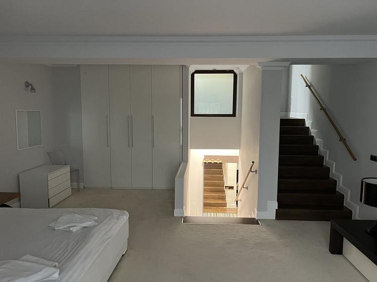 Apartament cu 2 camere decomandat în Poiana Brașov