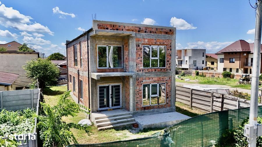 Casă cu 5 camere cu Teren 400 Mp în Central