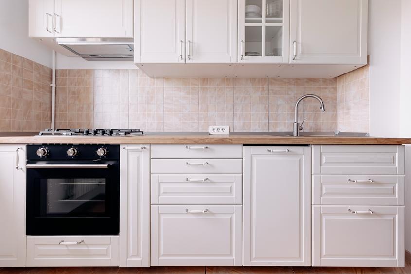 Apartament cu 2 camere semidecomandat, mobilat în Titan
