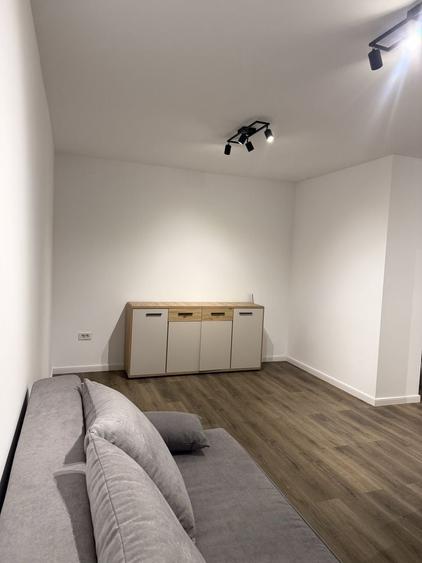 Apartament cu 2 camere nedecomandat în Cihei