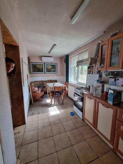 Casă cu Teren 1200 Mp în Central