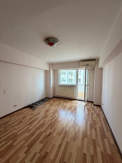 Apartament cu 2 camere semidecomandat în Moșilor