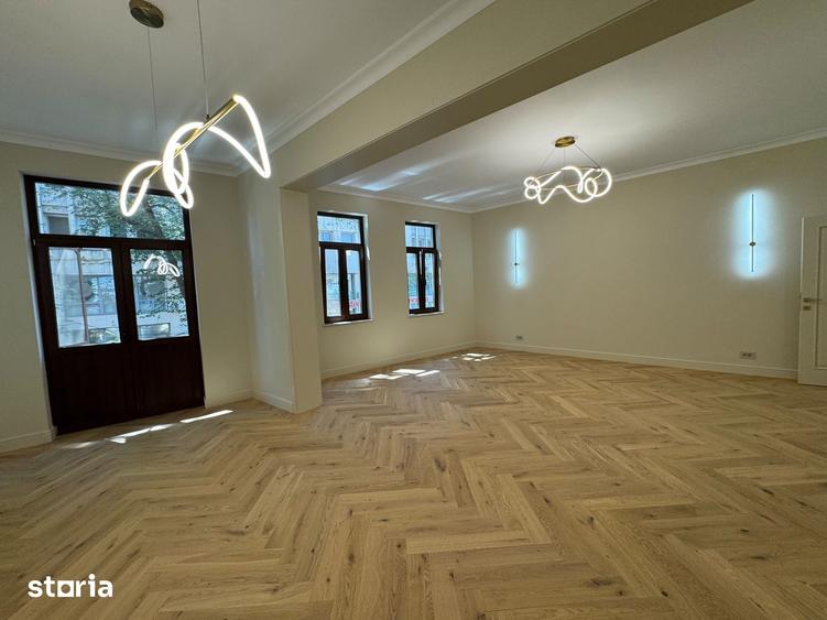 Apartament cu 4 camere în Ștefan cel Mare