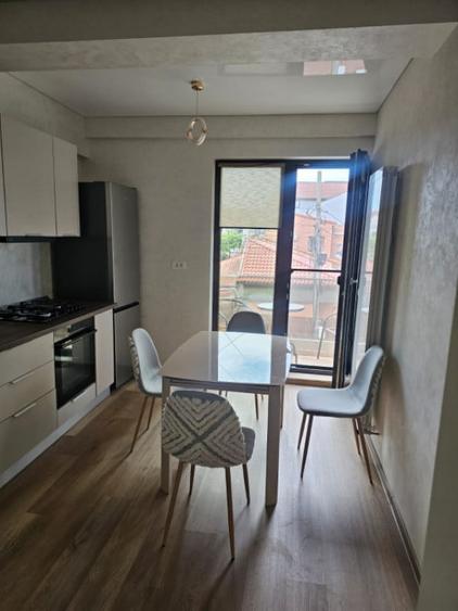 Apartament cu 2 camere decomandat în Faleza Nord