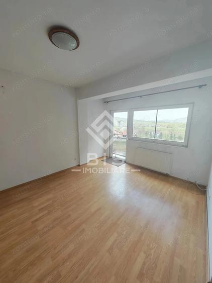 Apartament cu 2 camere decomandat în Sud