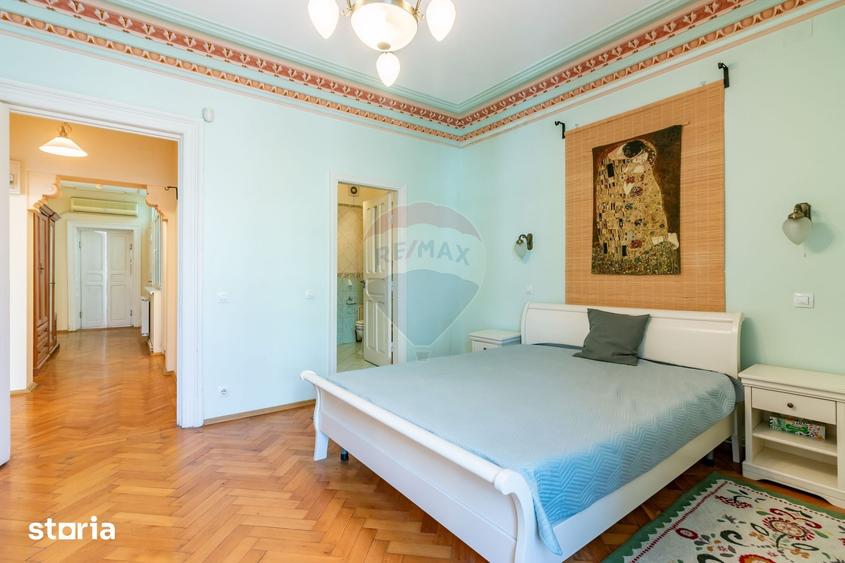 Apartament cu 4 camere, mobilat în Romană
