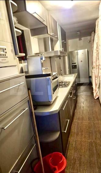 Apartament cu 4 camere semidecomandat, mobilat în Găești