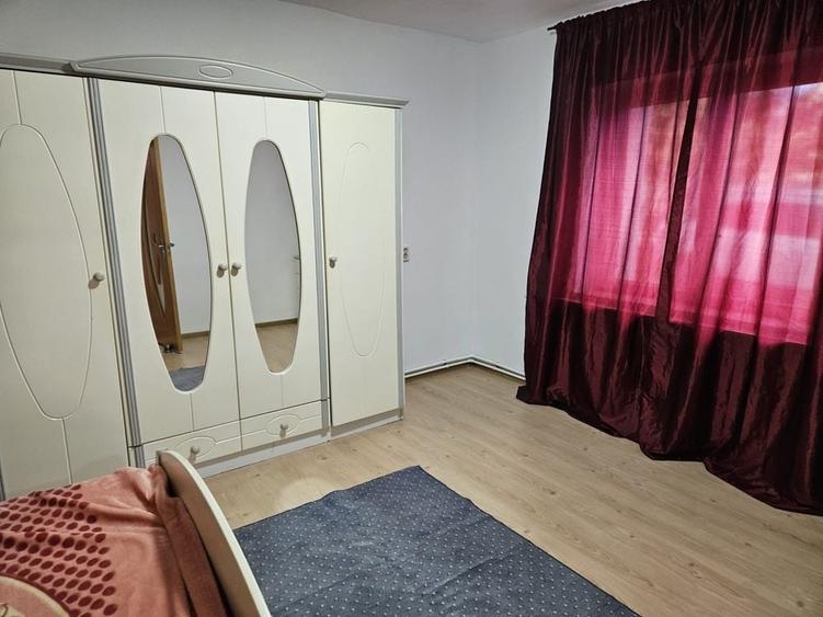 Garsonieră decomandată în Buziașului