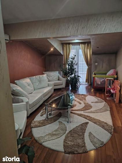 Casă cu 6 camere cu Teren 246 Mp în Colentina