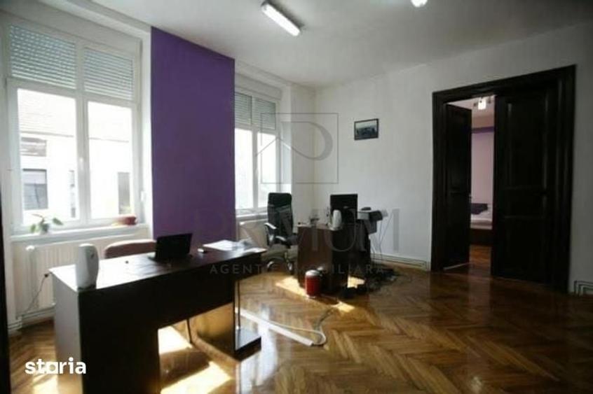 Apartament cu 5 camere decomandat în Șagului