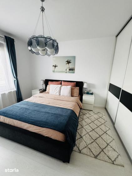 Apartament cu 3 camere semidecomandat în Central