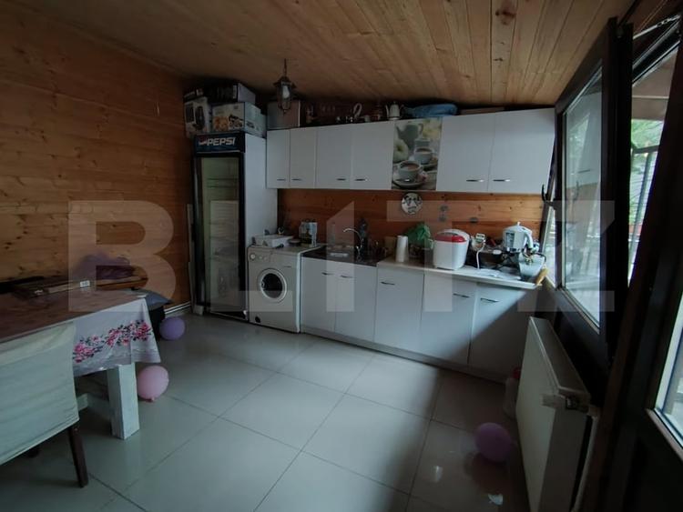 Casă individuală cu 5 camere cu Canalizare în 1 Mai