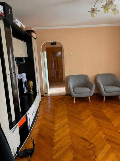 Apartament cu 2 camere semidecomandat în Găvana