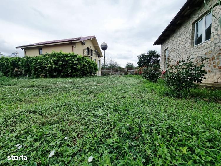 Casă cu 4 camere cu Teren 1380 Mp în Tulucești