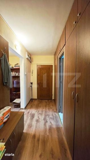 Apartament cu 3 camere decomandat în Iosia