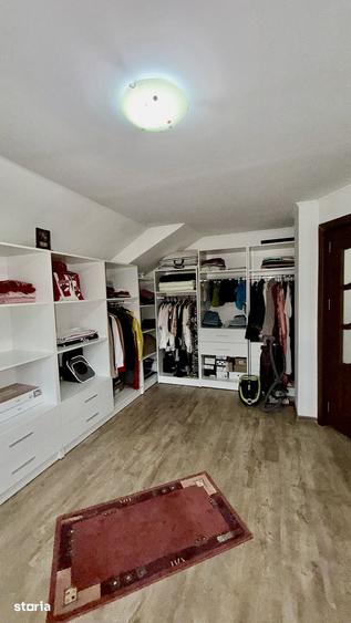 Casă cu 4 camere cu Teren 440 Mp în Vlădești